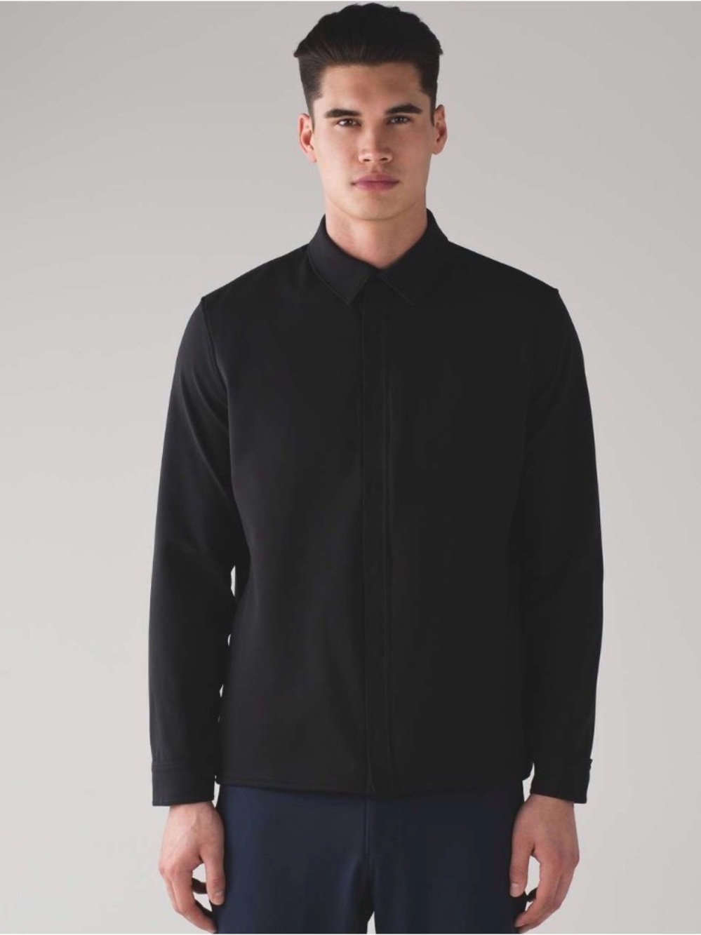 Lululemon Sojourn Long Sleeve Buttondown
Black L